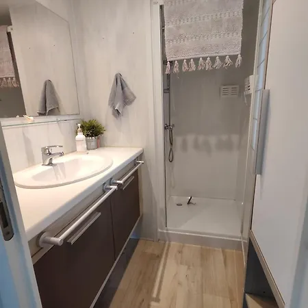 Agreable Mobil 4 Personnes 圣艾格夫